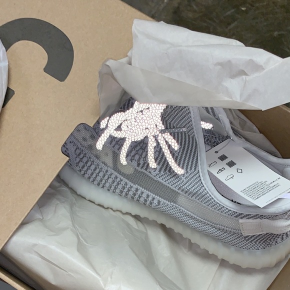 DS Yeezy 350 V2 sz 10.5 - Picture 5 of 5